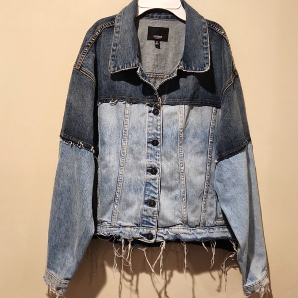 ❤️ HUDSON JEANS TWO-TONE OVERSIZED DISTRESSED DENIM JEAN JACKET, MEDIUM - Picture 2 of 12